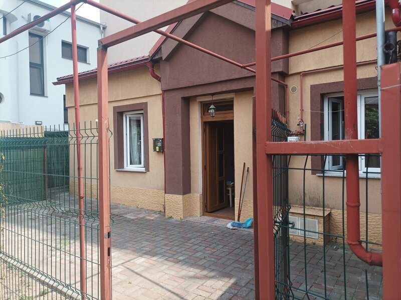 Basarab, Titulescu, 1 Mai.